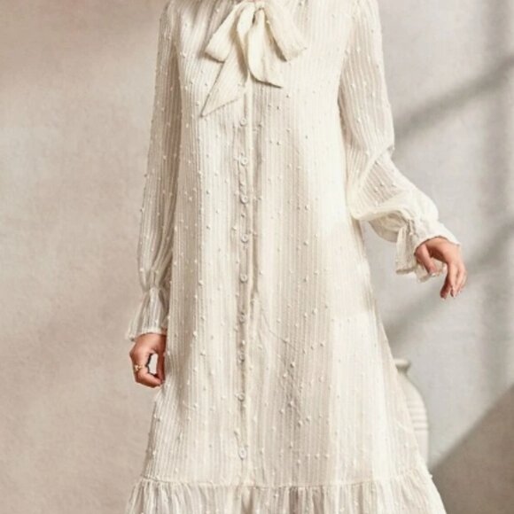 SHEIN Dresses & Skirts - Swiss Dot Maxi Dress